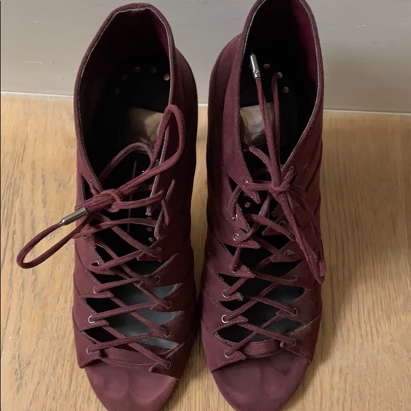 Dolce Vita Burgundy Lace-up Heel - Picture 7 of 8